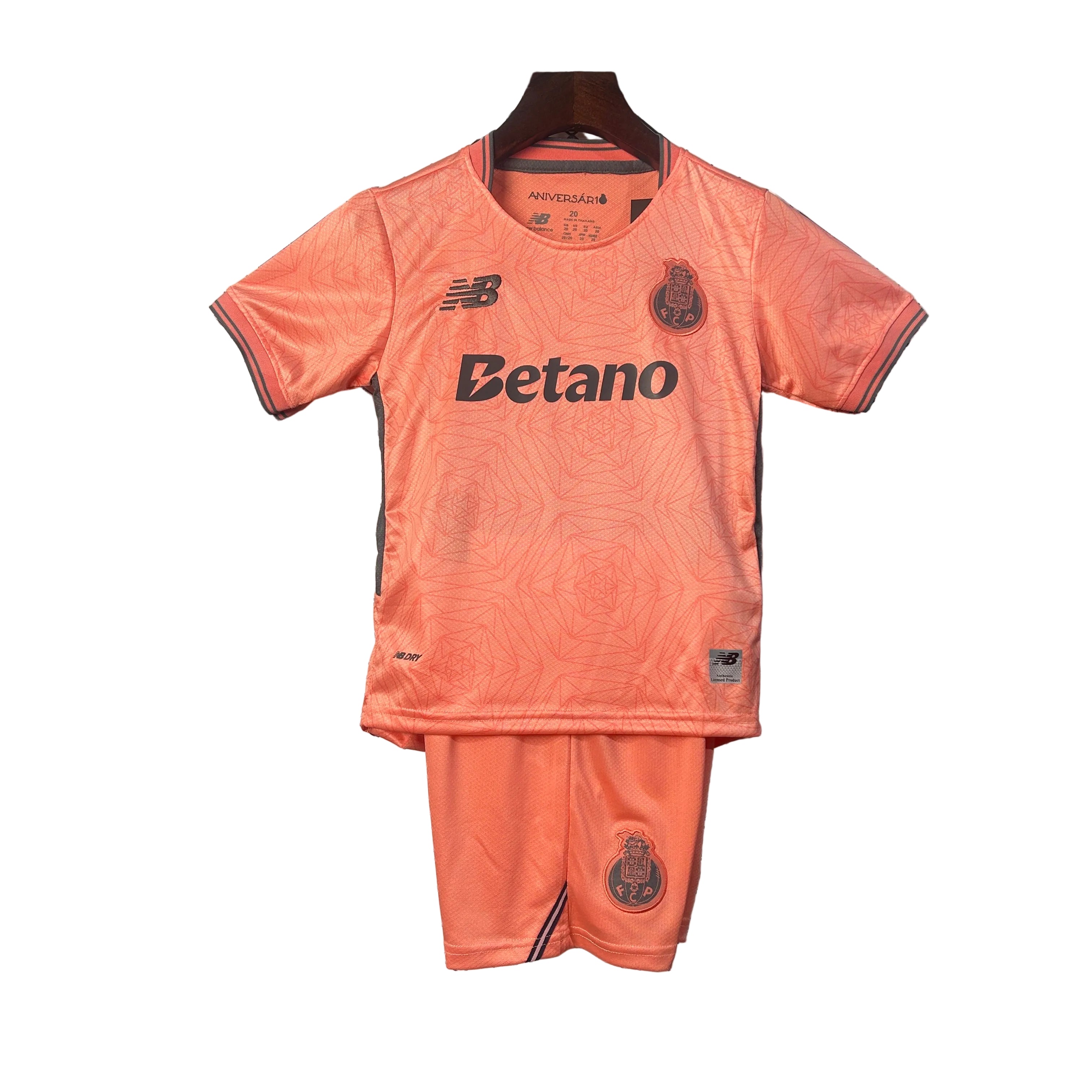 KIT INFANTIL DO PORTO 25/26 LARANJA
