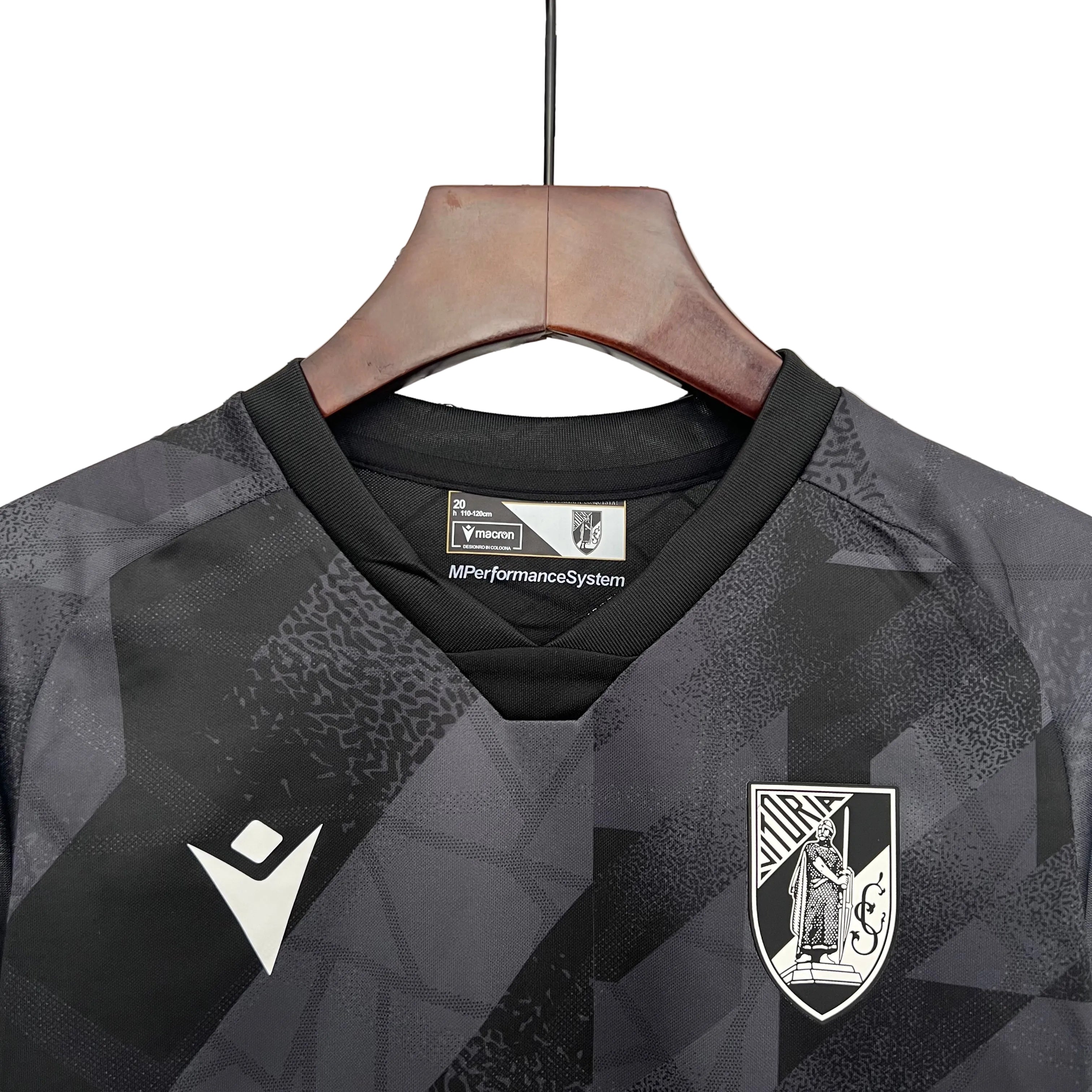 CAMISOLA DO VITÓRIA 25/26 PRETO