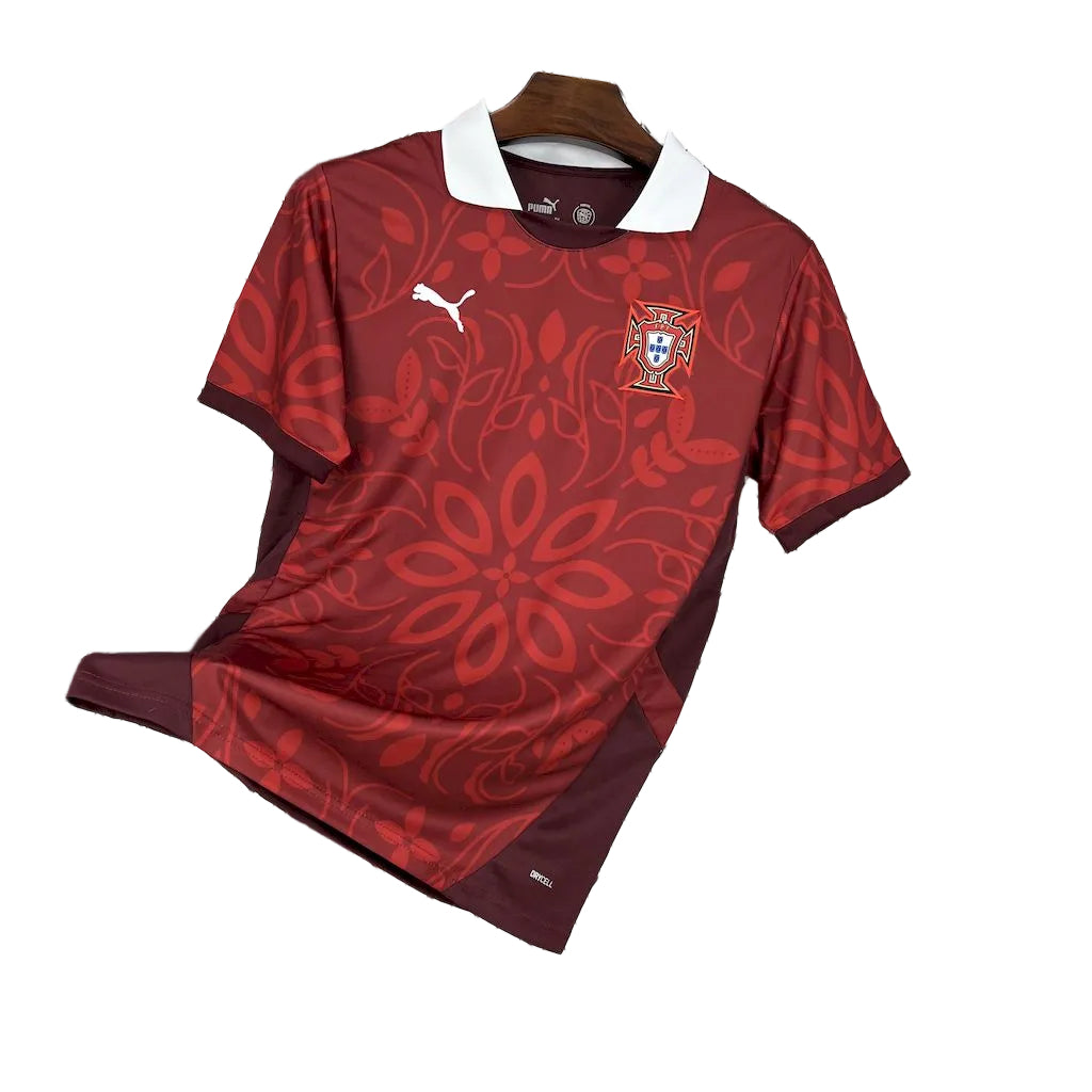CAMISOLA DA SELEÇÃO DE PORTUGAL 25/26 EDIÇÃO ESPECIAL VERMELHO