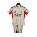 KIT INFANTIL DO BENFICA 25/26 BEGE